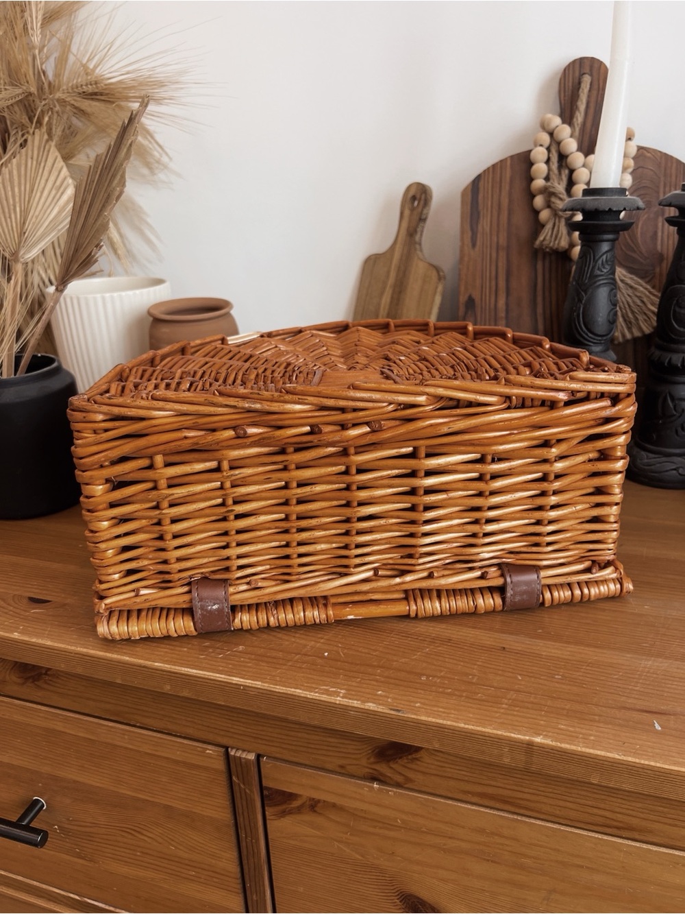 Vintage Woven Rattan Half-Moon Picnic Basket/Handbag with Brown Leather Trim - Picture 4 of 6